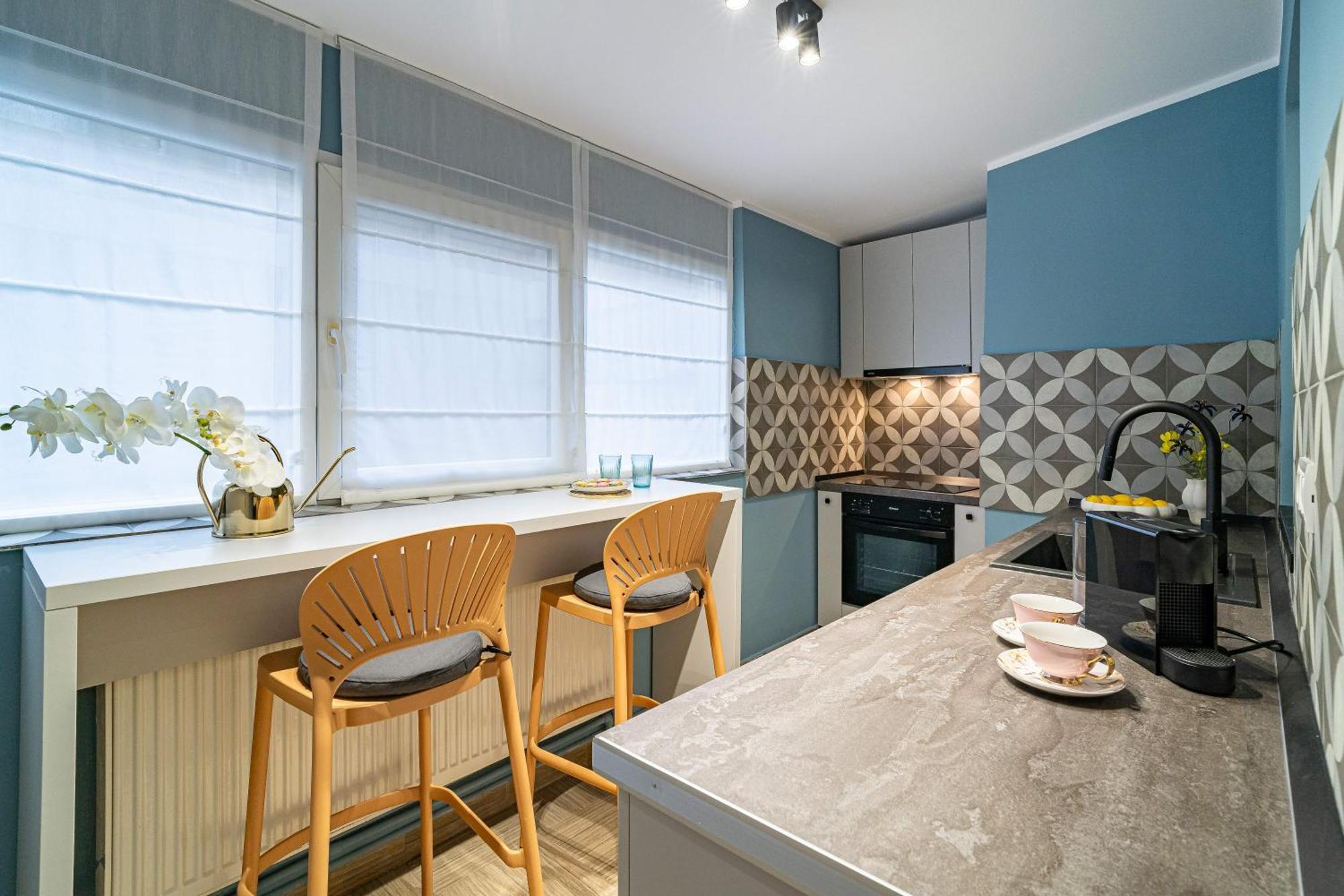 Celestial Azure - Tranquil 1br In Piata Universitatii * Bucarest