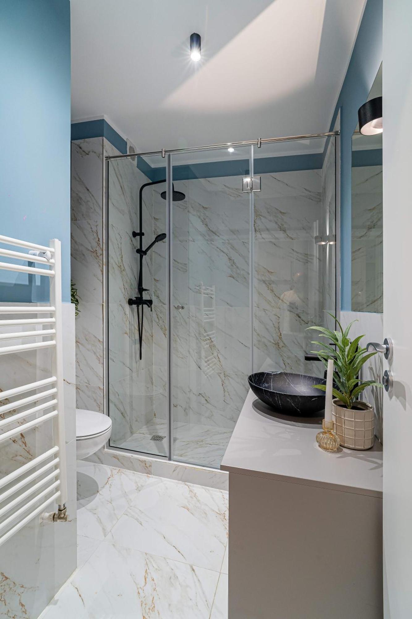 Celestial Azure - Tranquil 1br In Piata Universitatii * Bucarest