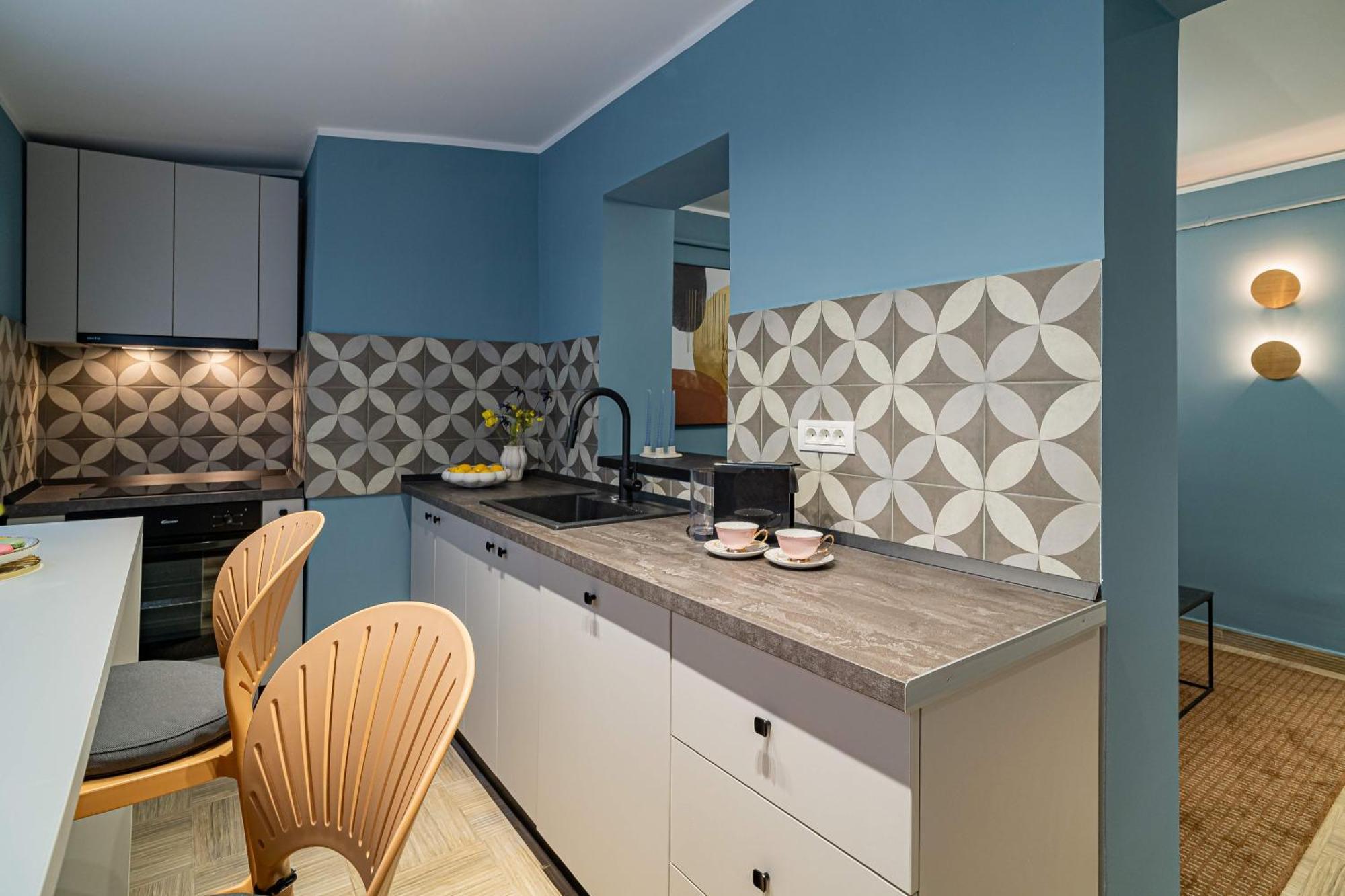 Appartamento Celestial Azure - Tranquil 1br In Piata Universitatii Bucarest